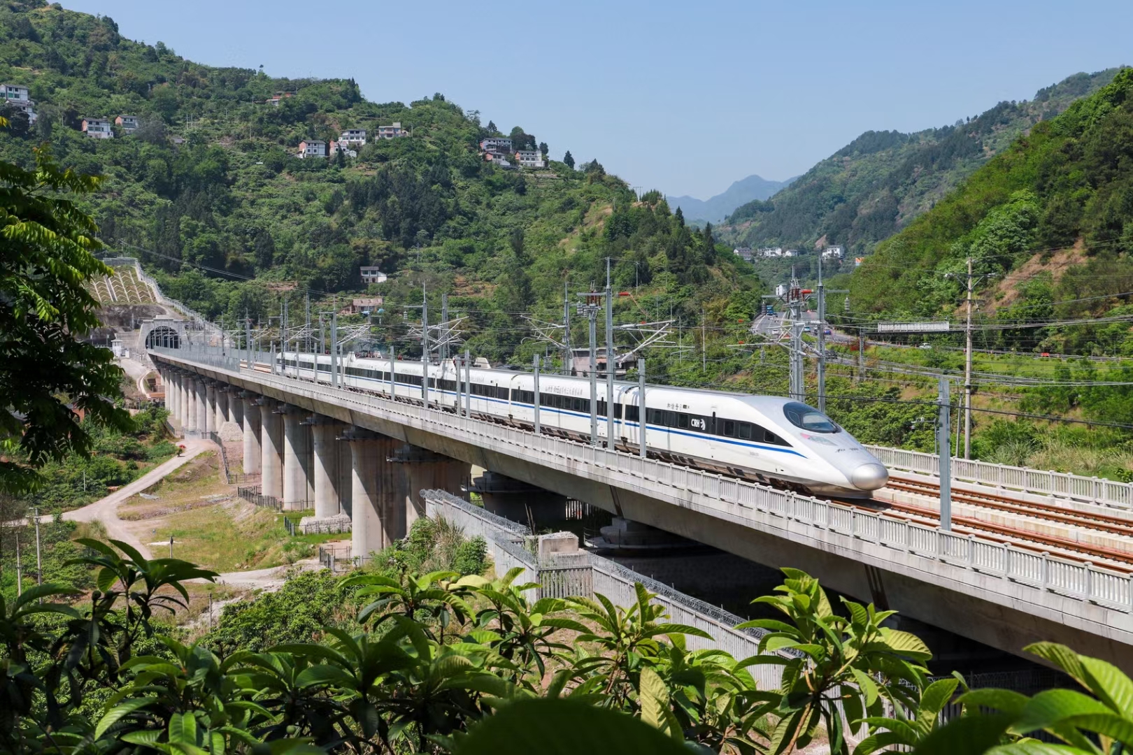 泰通科技助力郑渝高铁实现全线贯通运营